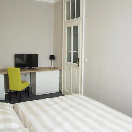 Designer Loft At Stodolní Street